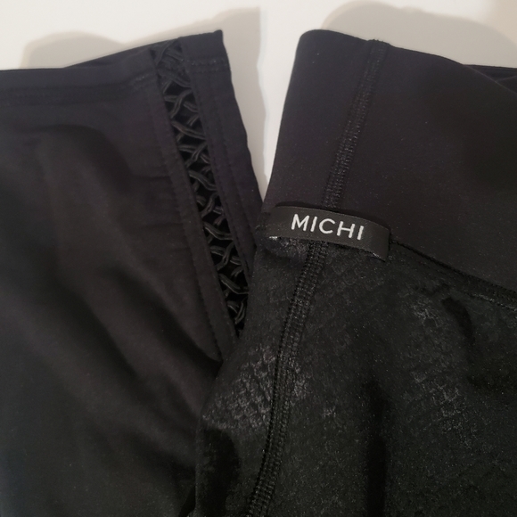EUC Michi Barre Black Python Legging - Picture 7 of 9